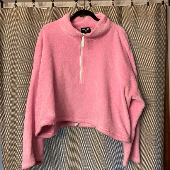 Pink fuzzy drawstring crop top - Picture 1 of 2